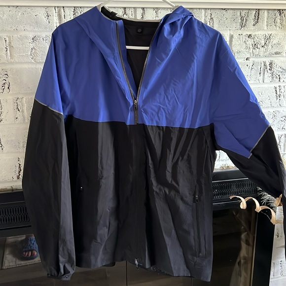 lululemon athletica Other - Lululemon running jacket